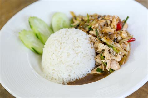 Thai food Thai spicy food, Fried chicken with sweet basil. 19925880 ...