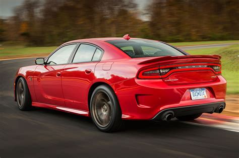 2015 Dodge Charger SRT Hellcat Review