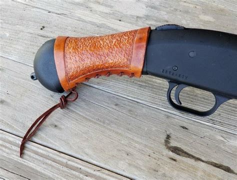 Mossberg 590 & 590M Shockwave Leather Raptor Grip