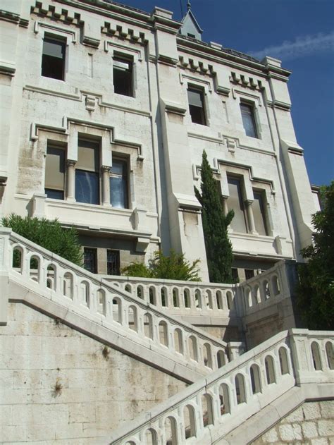 Belle Epoque Architecture in Nice by www.yourguideboba.com