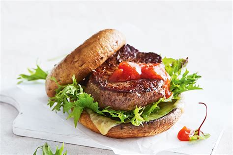 Ready in 20 minutes with only 5 ingredients, this hearty low-carb mushroom steak burger will be ...