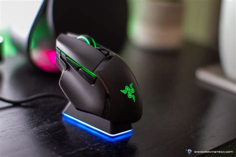 Razer Basilisk Ultimate Review - Best wireless gaming mouse in every way