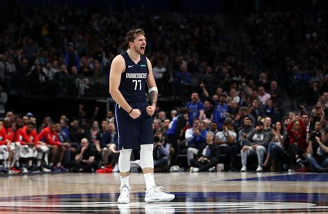 Dallas Mavericks: Luka Doncic drops 33 in return win over Kings