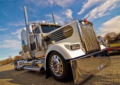 Download White-painted Kenworth Truck Wallpaper | Wallpapers.com