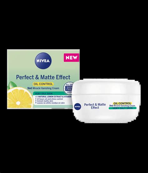 NIVEA Face Oil Control - Control Shine and Hydrate Skin