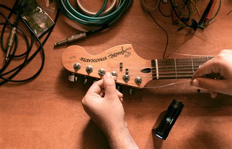 A Beginner’s Guide On How To Tune An Electric Guitar in 2023