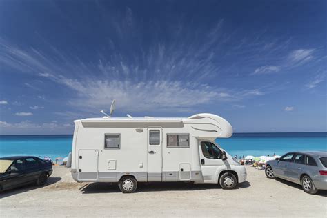 4 Person RV Rental - Rent a 4 Passenger RV for Your Family Vacation