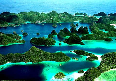 15 Top Things to Do in West Papua Indonesia - Diving - Beaches - Natural Islands ...