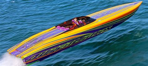 Feature Boat: 2016 Outerlimits SV 43 - Speed on the Water