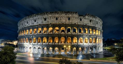 Colosseum at night: the gladiator's dream