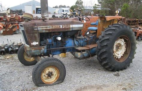 Ford Tractor Salvage Yards Near Me [Locator Map + FAQ]