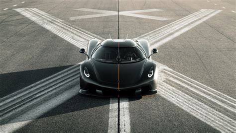 Koenigsegg Jesko Absolut reaches top speed of 330 mph