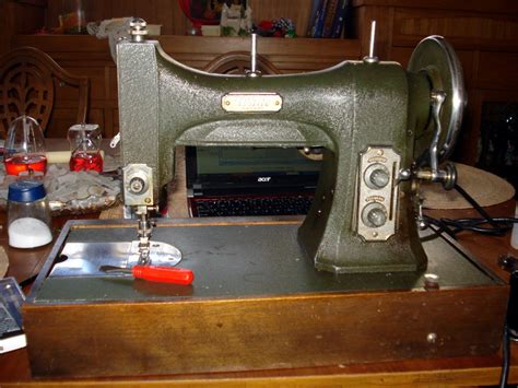 White Rotary Sewing Machine | Sewing machine, White sewing machine, White rotary sewing machine