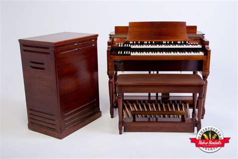 Hammond B-3 Organ and Leslie Speaker - Custom - Retro RentalsHammond B-3 Organ and Leslie ...