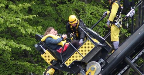 Alton Towers' The Smiler breaks down on preview night leaving thrill-seekers dangling - Mirror ...