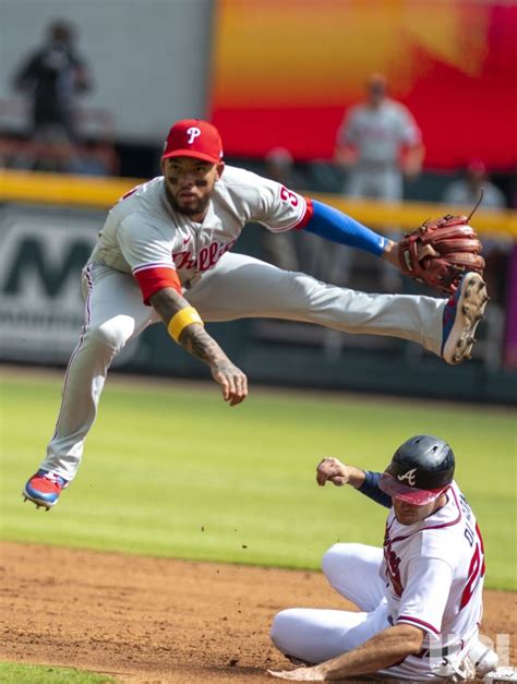 Photo: Atlanta Braves vs Philadelphia Phillies in NLDS ...