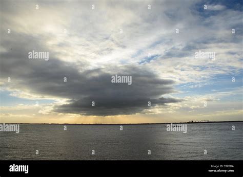 humber estuary, river humber Stock Photo - Alamy