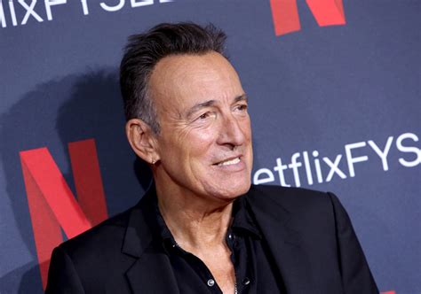 Bruce Springsteen Drops E Street Band Bomb at Netflix Emmys FYC Event ...