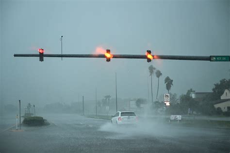 Storm chaser talks about what he saw on mission into Hurricane Milton's eye - ABC News