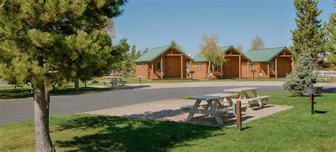 Yellowstone Grizzly RV Park Details : Hopaway Holiday - Vacation and Leisure Services