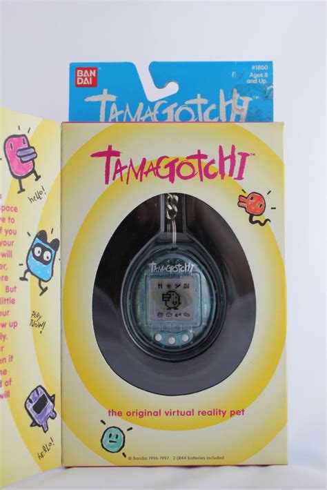 Tamagotchi V1 Bandai - Vintage Virtual Pet Toy