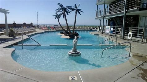 ROYAL HAWAIIAN BEACHFRONT RESORT (Wildwood Crest) - Motel Reviews ...