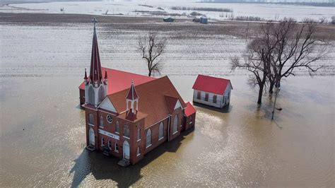 A video chronicle of the 2019 Missouri River flood | Kansas City Star