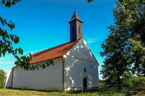 Crkva sv. Lovre – Crkvari - Turistička zajednica grada Orahovice