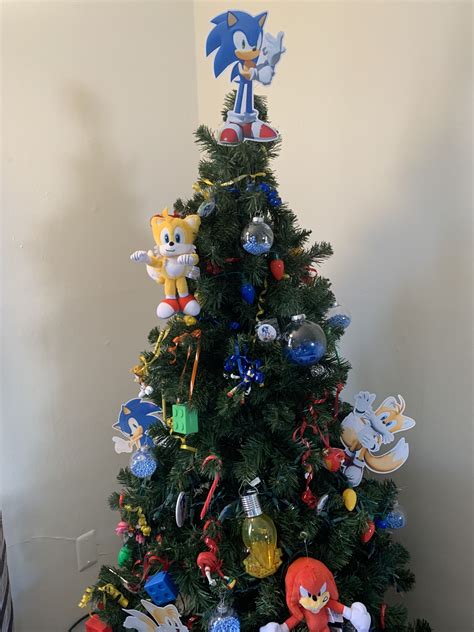 Sonic Christmas Theme | Christmas tree themes, Creative christmas trees ...