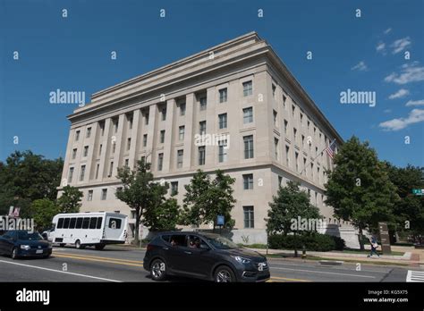 Federal trade commission building usa hi-res stock photography and ...