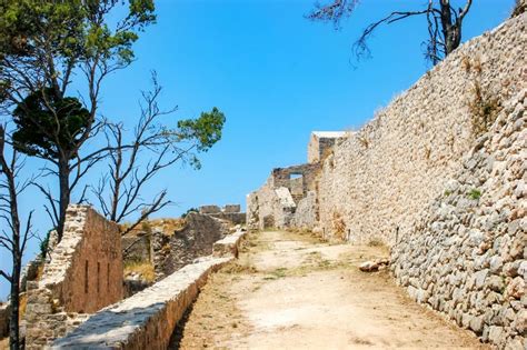 Archaeological Museum in Kefalonia, Greece | Greeka