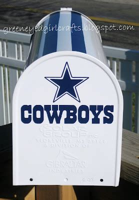 Green Eyed Girl Crafts: Custom Dallas Cowboy Mailbox...