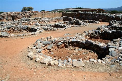 Minoan Labyrinth | AncientWorldWonders