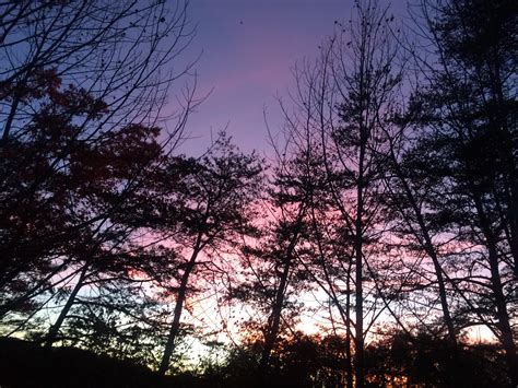 Gatlinburg, Tennessee at sunset. [OC] [1920x1080] : r/SkyPorn