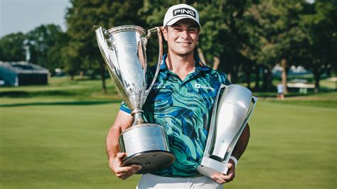 Viktor Hovland shoots course-record 61 to win BMW championships, three ...