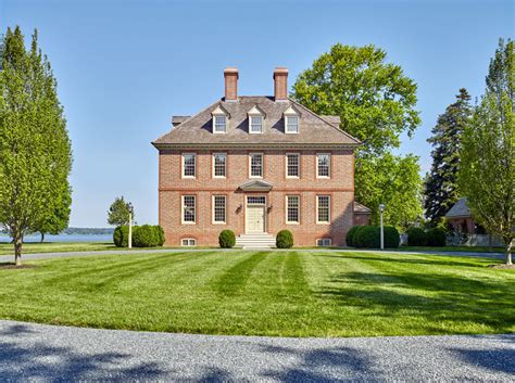 John Milner Architects' House Inspired by the 18th-Century Williamsburg Architecture - Period Homes