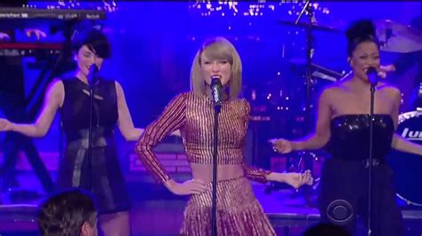 Taylor Swift - Shake It Off - LIVE at The Late Show with David Letterman (HD) - YouTube