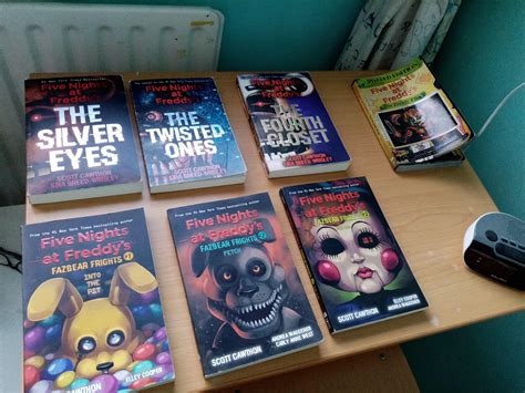 My fnaf book collection : r/fivenightsatfreddys