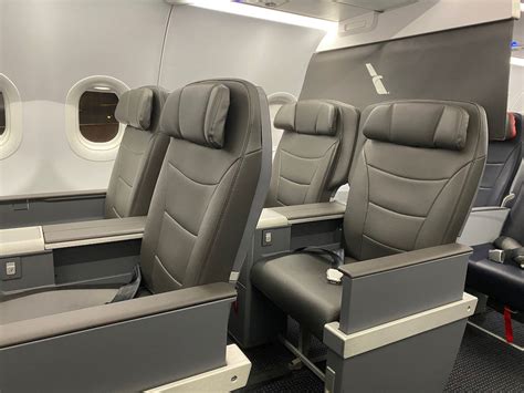 Review: American Airlines A321neo First Class (TPA-LAX) » TrueViralNews