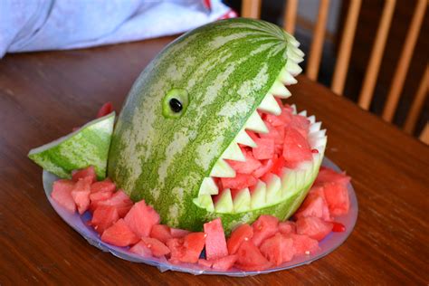 Shark Watermelon for swimteam....Stacey needs to do this | Watermelon shark, Food, Good food