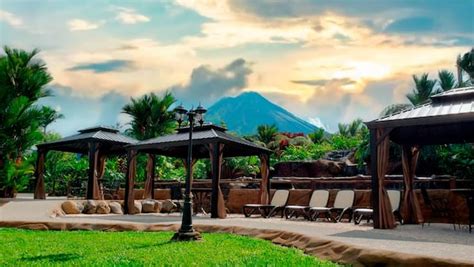 Volcano Lodge Hotel & Thermal Experience in La Fortuna | Expedia