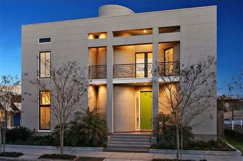 A Contemporary Home in New Orleans' Garden District