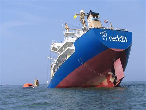 Reddit logo on a sinking ship : r/pics