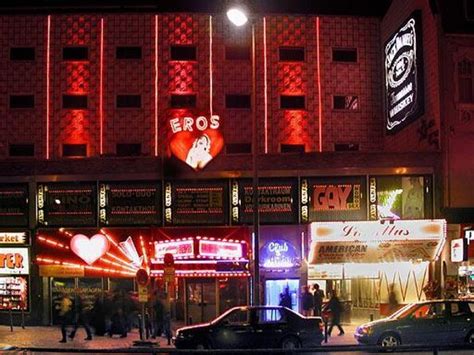 Reeperbahn & St Pauli District, Hamburg | Tickets & Tours - 2024