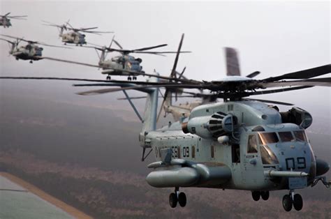 Sikorsky CH-53 D Sea Stallion (Heavy Lift) - Pearl Harbor Aviation Museum