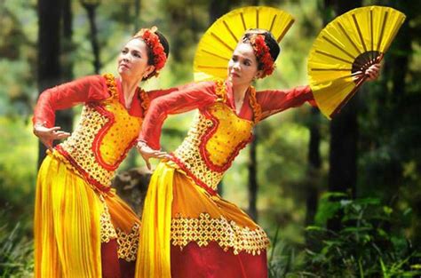 13 Tarian Tradisional Daerah Jawa Barat - Blogsiana.com