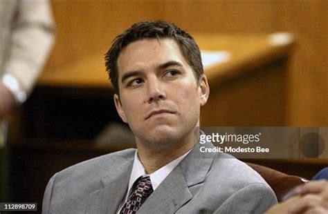 1,143 Scott Peterson Murder Trial Stock Photos, High-Res Pictures, and ...