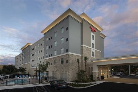 Hampton Inn Miami Airport East $93 ($̶1̶1̶0̶) - UPDATED 2018 Prices ...