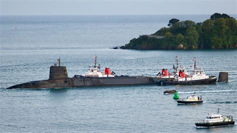 Nuclear submarine HMS Vanguard leaves Devonport after refit delay - BBC News