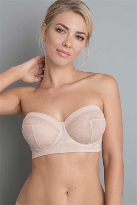 18 The Best Suitable Bra Types for Large Breasts | Best strapless bra, Bra types, Bra